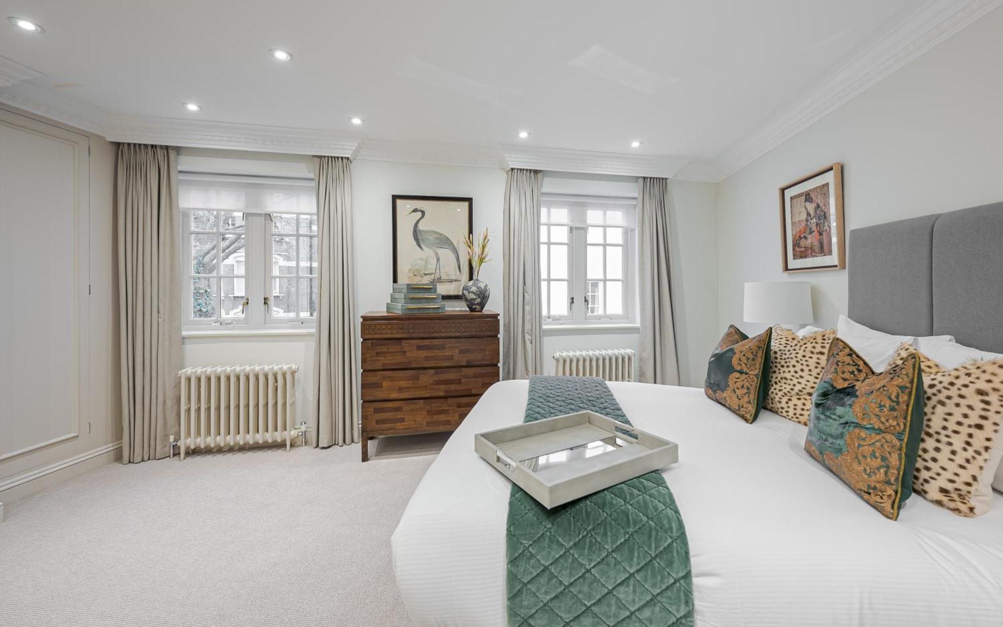 Modern 3 Bedroom Luxury House With Garage In Central London Exterior photo